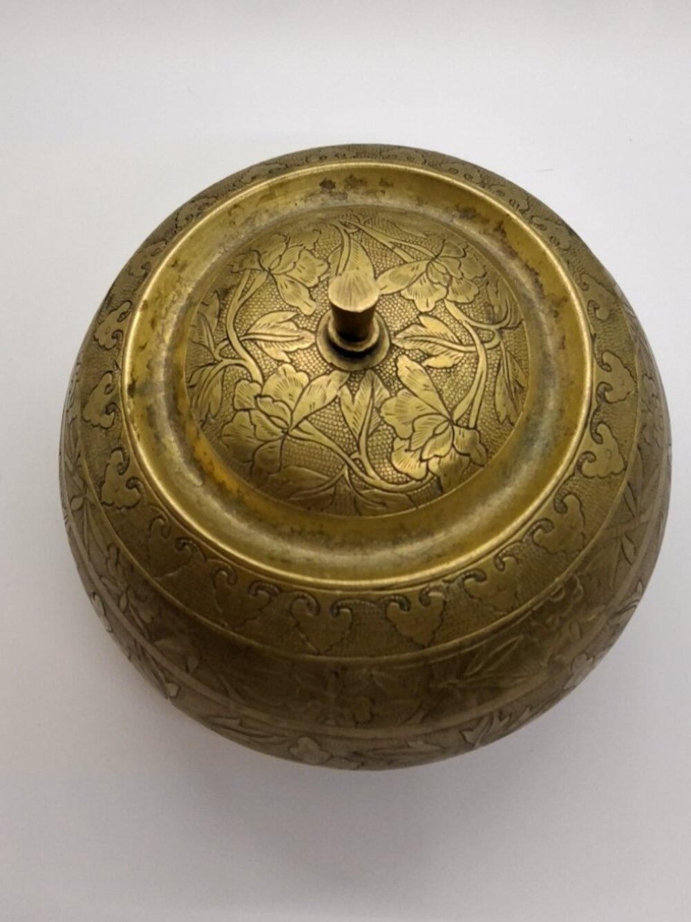 Antique Chinese Engraved/Etched Brass Bronze Tureen Lidded Round Box